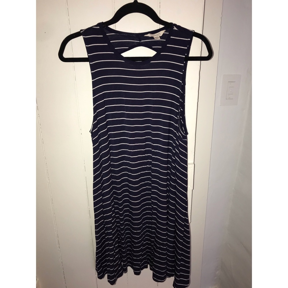 Women’s navy and white striped sleeveless dress